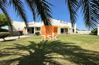 Outdoor House image for: Villa - 4 Bedrooms - 4 Bathrooms for rent in Saar - Northern Governorate, Image 1