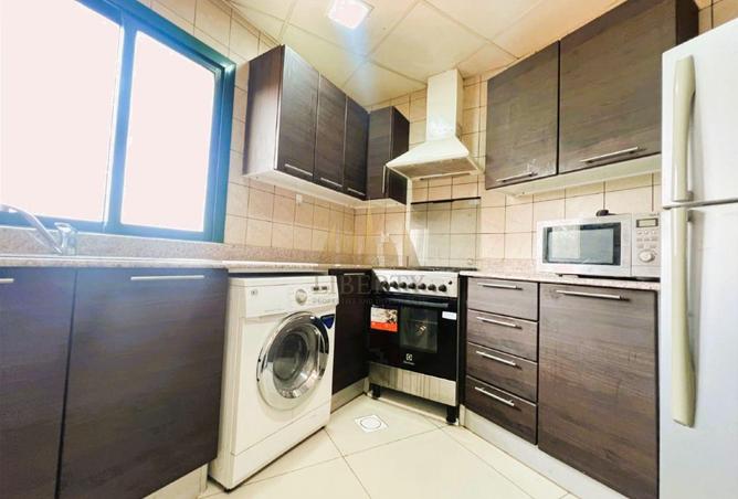960464 - Property Image 2