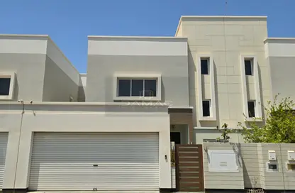 Villa - 3 Bedrooms - 4 Bathrooms for sale in Diyar Al Muharraq - Muharraq Governorate