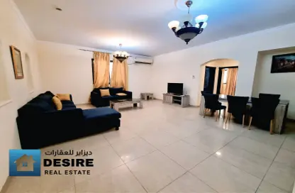 Apartment - 2 Bedrooms - 3 Bathrooms for rent in Al Juffair - Capital Governorate