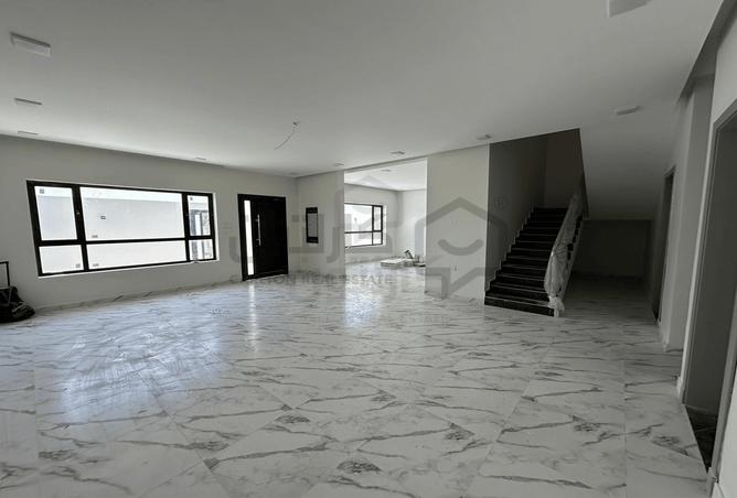 802378 - Property Image 3