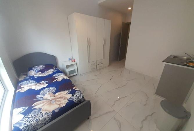 951908 - Property Image 2