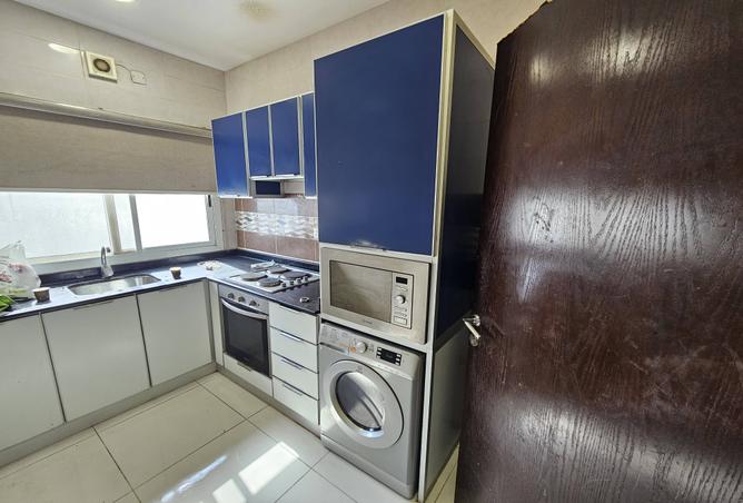 992205 - Property Image 3