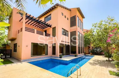 Pool image for: Villa - 4 Bedrooms - 5 Bathrooms for rent in Jannusan - Northern Governorate, Image 1