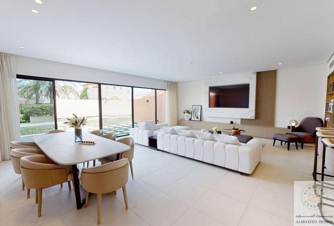 967313 - Property Image 3