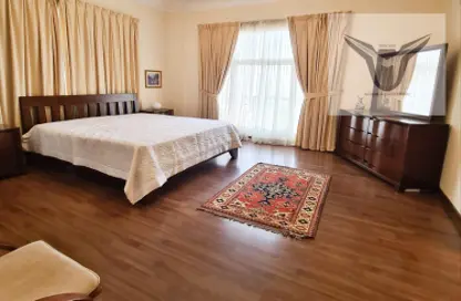 Room / Bedroom image for: Apartment - 2 Bedrooms - 2 Bathrooms for rent in Seef - Capital Governorate, Image 1