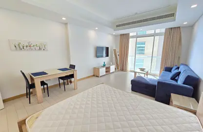 Apartment - Studio - 1 Bathroom for rent in Al Juffair - Capital Governorate