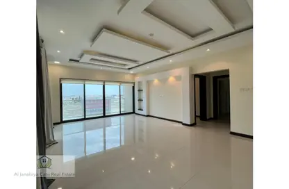 Empty Room image for: Apartment - 3 Bedrooms - 3 Bathrooms for sale in Janabiya - Northern Governorate, Image 1