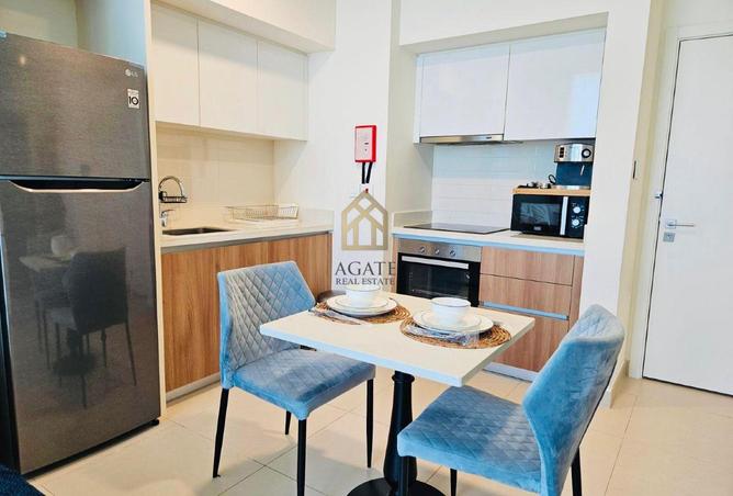 976688 - Property Image 2