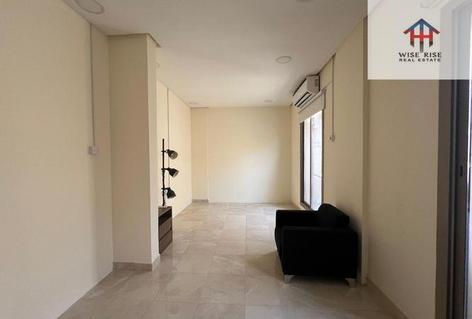 992579 - Property Image 2