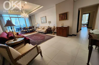 Apartment - 3 Bedrooms - 4 Bathrooms for rent in Reef Island - Capital Governorate