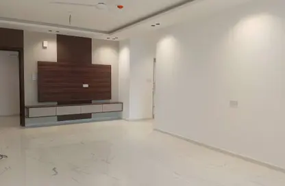 شقة - 4 غرف نوم - 4 حمامات للبيع في الحد - المحرق