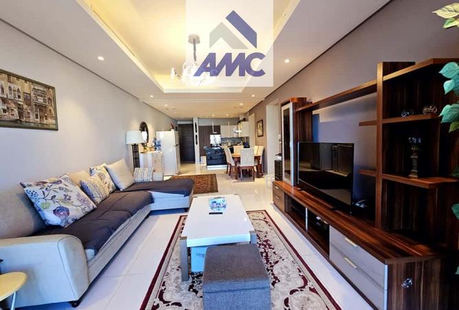 958422 - Property Image 2