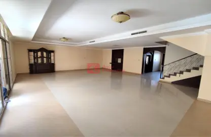 فيلا - 3 غرف نوم - 3 حمامات للايجار في السلمانية - المنامة - محافظة العاصمة