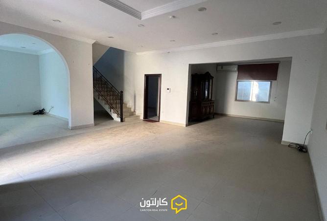 986350 - Property Image 2