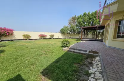 Villa - 4 Bedrooms - 4 Bathrooms for rent in Janabiya - Northern Governorate