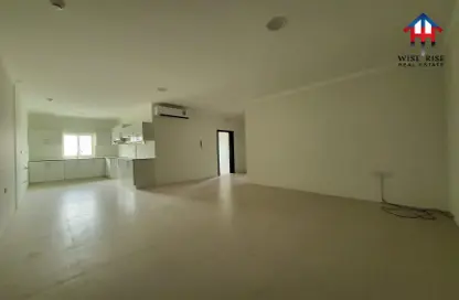 Apartment - 2 Bedrooms - 2 Bathrooms for rent in Hidd - Muharraq Governorate