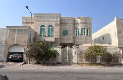 Villa - 5 Bedrooms - 6 Bathrooms for sale in Galali - Muharraq Governorate