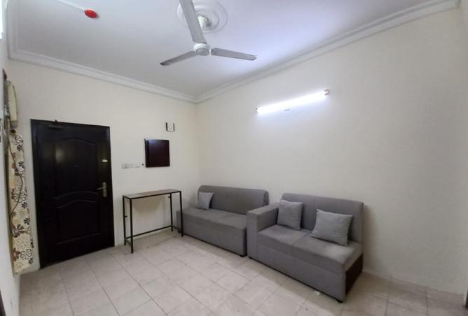 967110 - Property Image 2