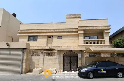 Villa - 6 Bedrooms - 4 Bathrooms for sale in Zinj - Manama - Capital Governorate