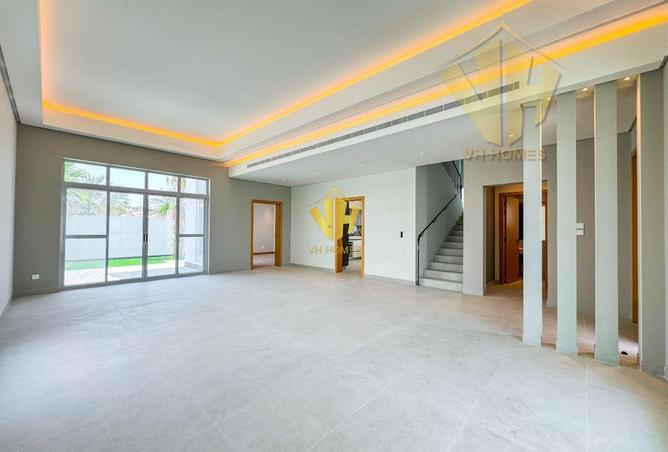 964269 - Property Image 2