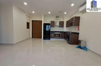 Apartment - 1 Bedroom - 1 Bathroom for rent in Al Burhama - Manama - Capital Governorate