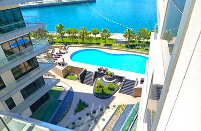 Apartment - 2 Bedrooms - 3 Bathrooms for rent in Reef Island - Capital Governorate