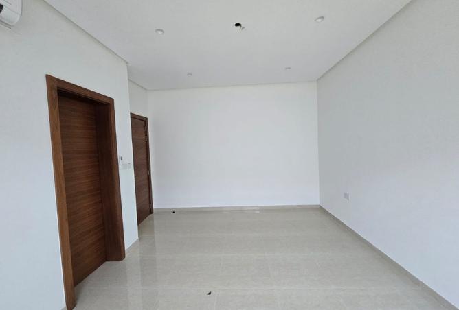 963647 - Property Image 3
