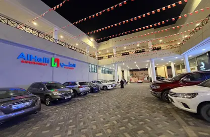 Shop - Studio - 2 Bathrooms for rent in Isa Town - Central Governorate