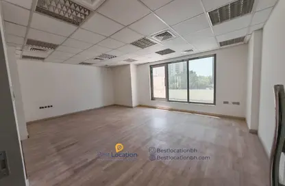 Office Space - Studio - 2 Bathrooms for rent in Seef - Capital Governorate