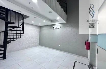 Shop - Studio - 1 Bathroom for rent in Manama Souq - Manama - Capital Governorate