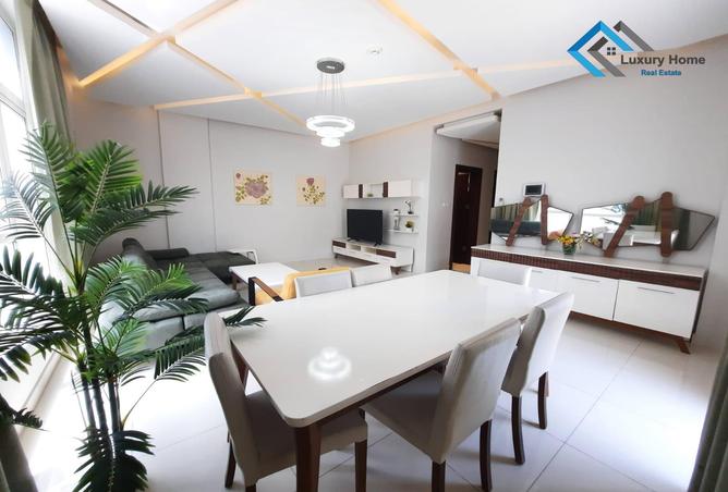 985340 - Property Image 2