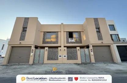 Villa - 5 Bedrooms - 6 Bathrooms for sale in Busaiteen - Muharraq Governorate