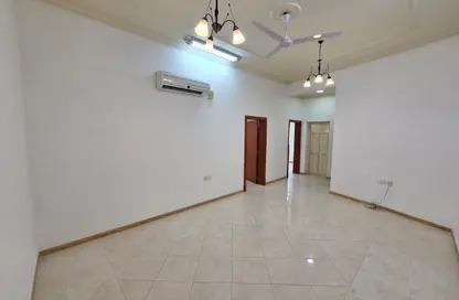 Apartment - 2 Bedrooms - 2 Bathrooms for rent in Jid Ali - Central Governorate