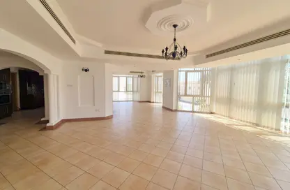 Apartment - 3 Bedrooms - 4 Bathrooms for rent in Saar - Northern Governorate