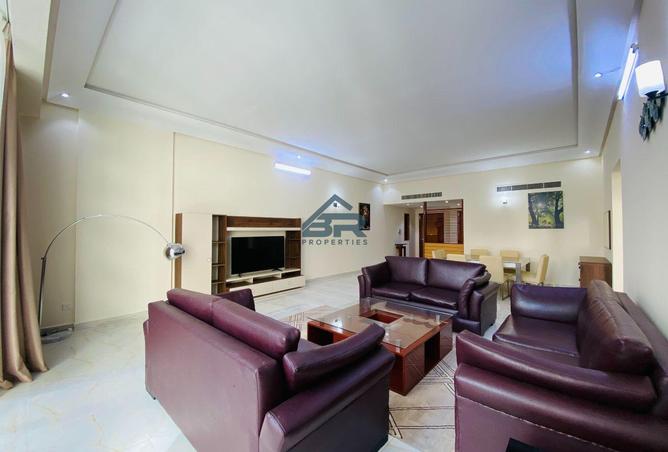 966175 - Property Image 2