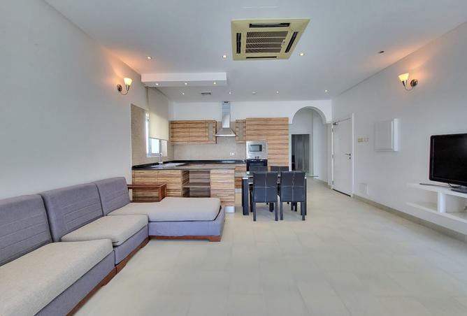 960987 - Property Image 2