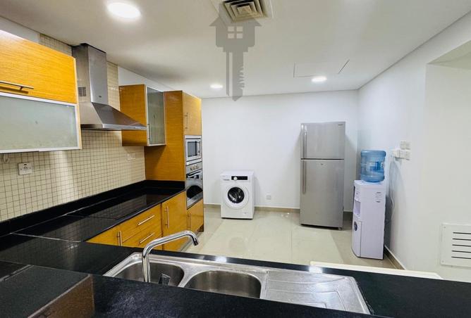 990063 - Property Image 3