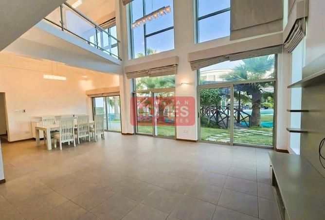 967672 - Property Image 3