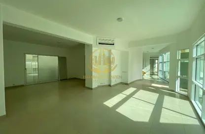 Villa - 4 Bedrooms - 4 Bathrooms for rent in Mahooz - Manama - Capital Governorate