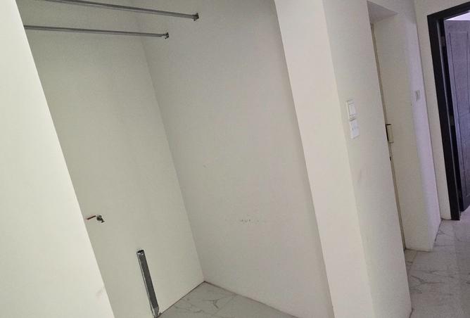 974056 - Property Image 3