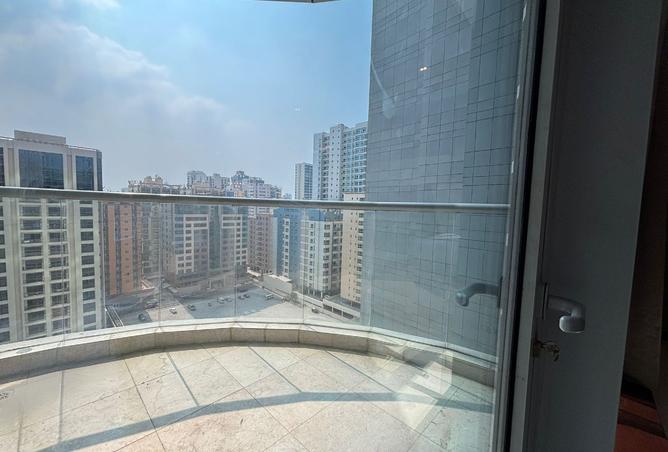 967492 - Property Image 3