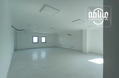 Empty Room image for: Office Space - Studio - 1 Bathroom for rent in Adliya - Manama - Capital Governorate, Image 1