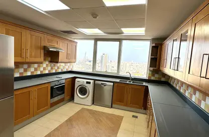 Apartment - 4 Bedrooms - 6 Bathrooms for sale in Manama - Capital Governorate