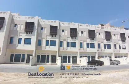 Villa - 4 Bedrooms - 6 Bathrooms for sale in Tubli - Central Governorate