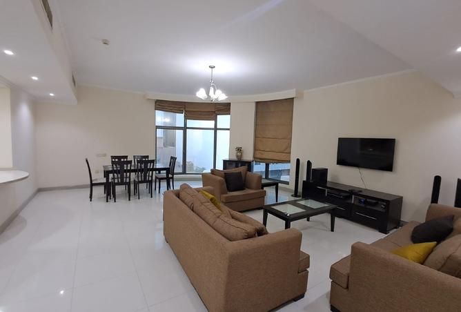 924387 - Property Image 2