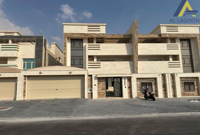 966947 - Property Main Image