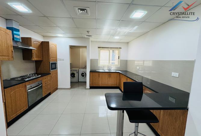 925591 - Property Image 2