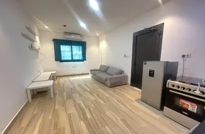 Apartment - 1 Bedroom - 1 Bathroom for rent in Janabiya - Northern Governorate