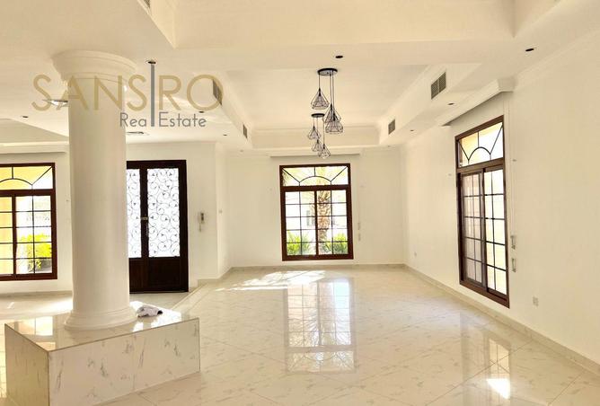 987544 - Property Image 2